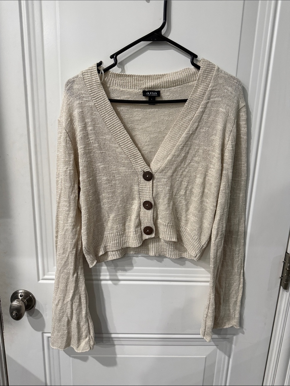 a.n.a Cream Cropped V-Neck Button-Up Cardigan